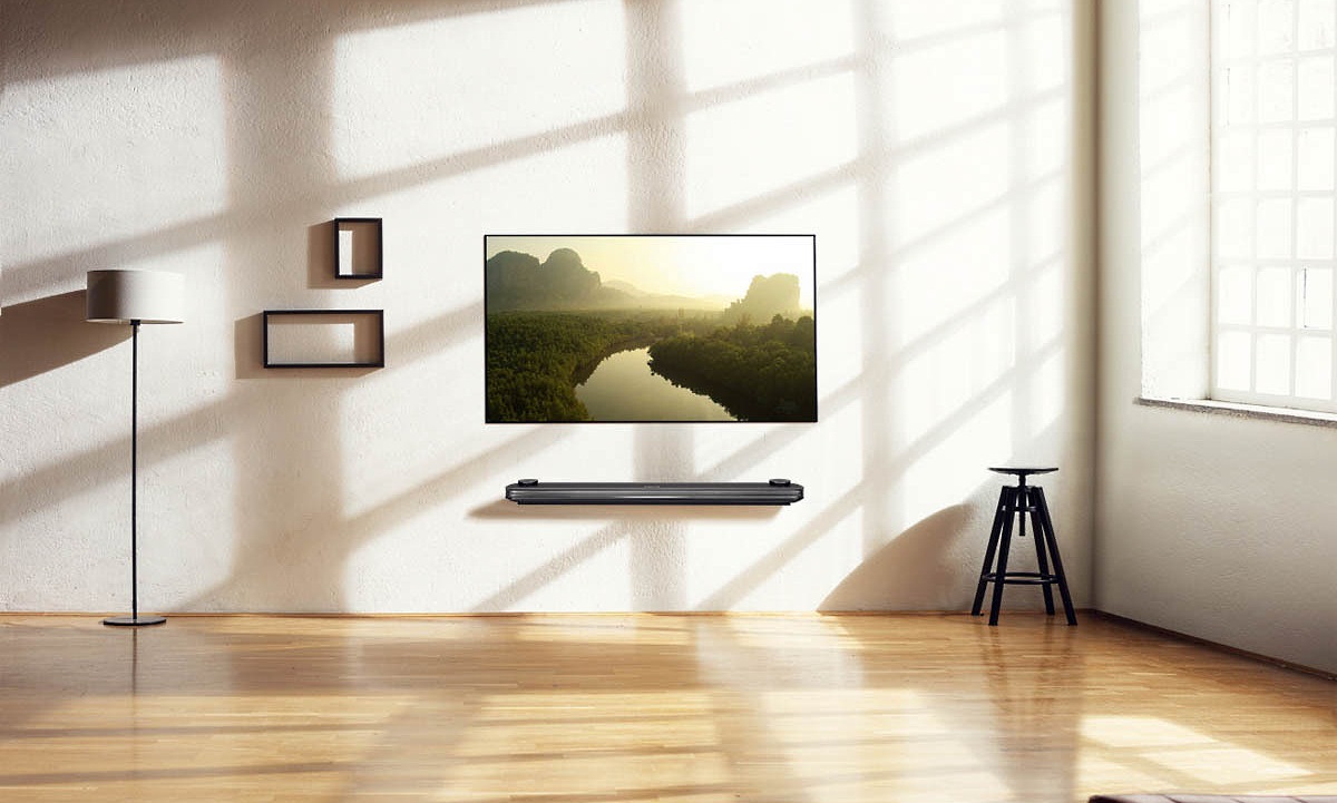 CES 2017: LG представила найтонший у світі 4K телевізор товщиною 2,57 мм