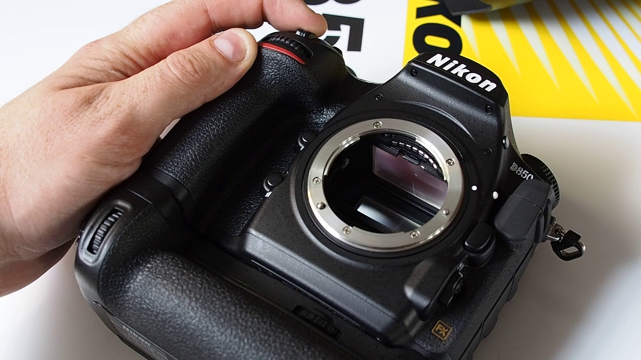 Nikon представила нову повнокадрову «дзеркалку» D850: 45,7-мегапіксельний сенсор і запис 4K-відео